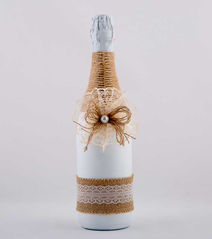 Wedding champagne in rustic style