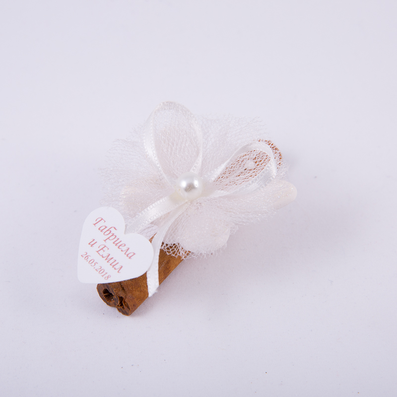 Cinnamon gift with butterfly
