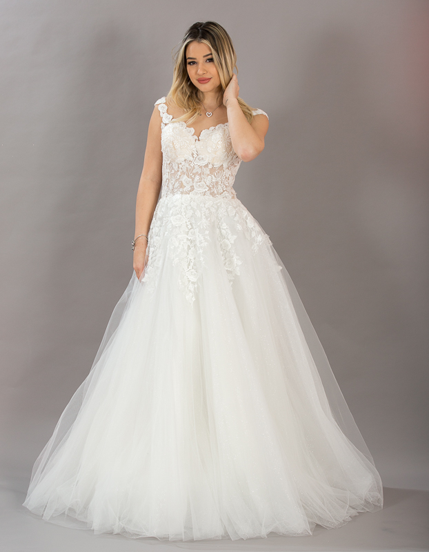 Kamelia bridal dress