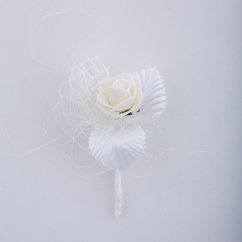 Boutonniere with a toga and a net
