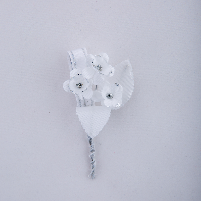 Boutonniere with three flowers